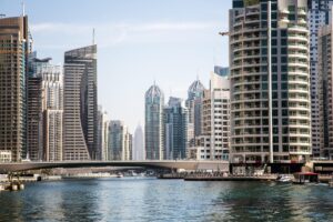 Immobilien in Dubai kaufen ✔️Gewinnbringende Investitionsmöglichkeiten in Dubai Laguna Residence✔️ Fiona Erdmann und Mohamad El Kurdi ✔️ Jetzt informieren!